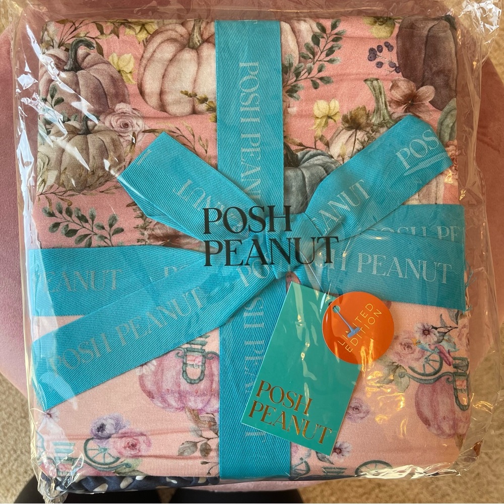 NEW! Posh Peanut Marley and Pumpkin Carriage Ruffled Luxe Blanket